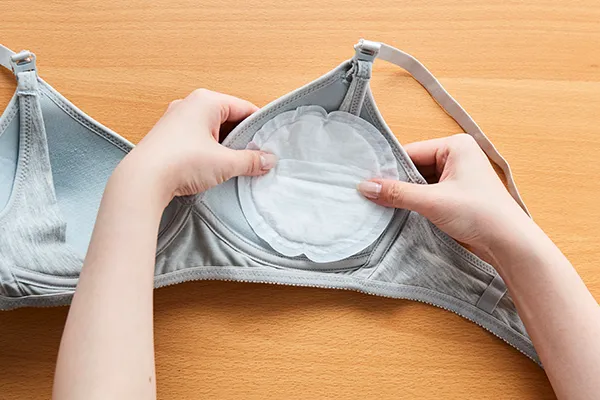 赤ちゃんとお母さんのイメージ画像